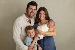 Family newborn photography session in Fresno California by Stephanie Leal Photography
